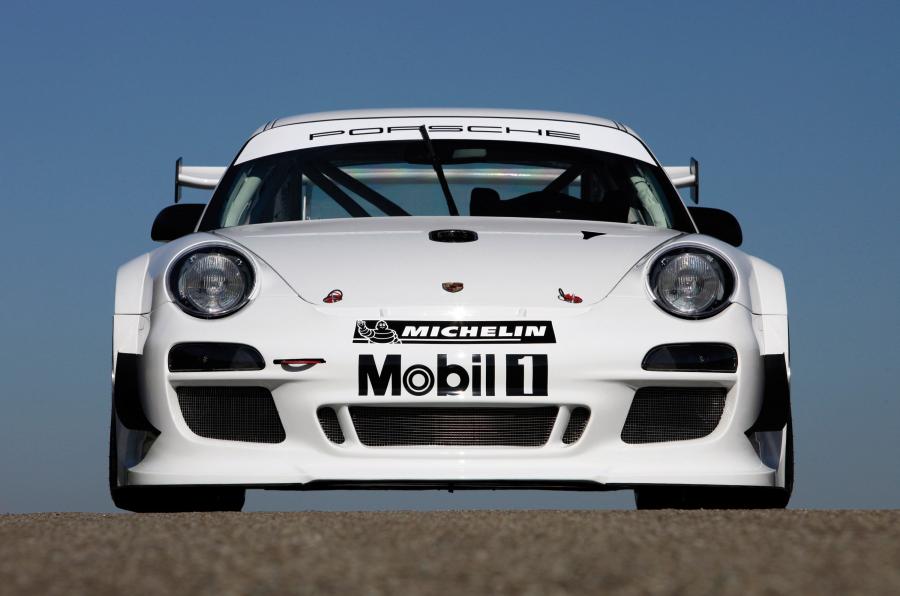  Porsche 911 GT3 R 2010 года  (фото 2 из 8)